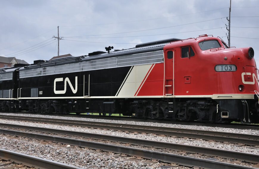 Canadian National railroad; CNI; Canadian National